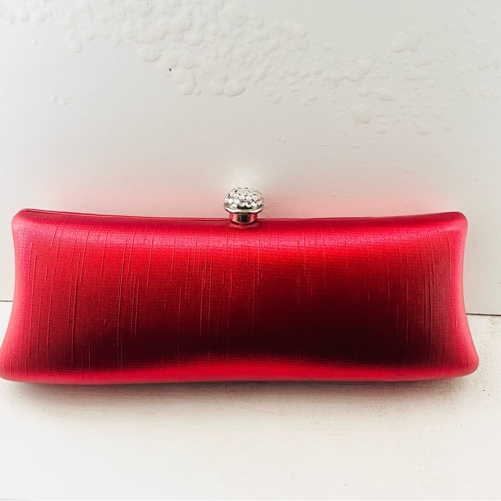 Chic Red Hard Shell Clutch
Just In Time for the Holiday!